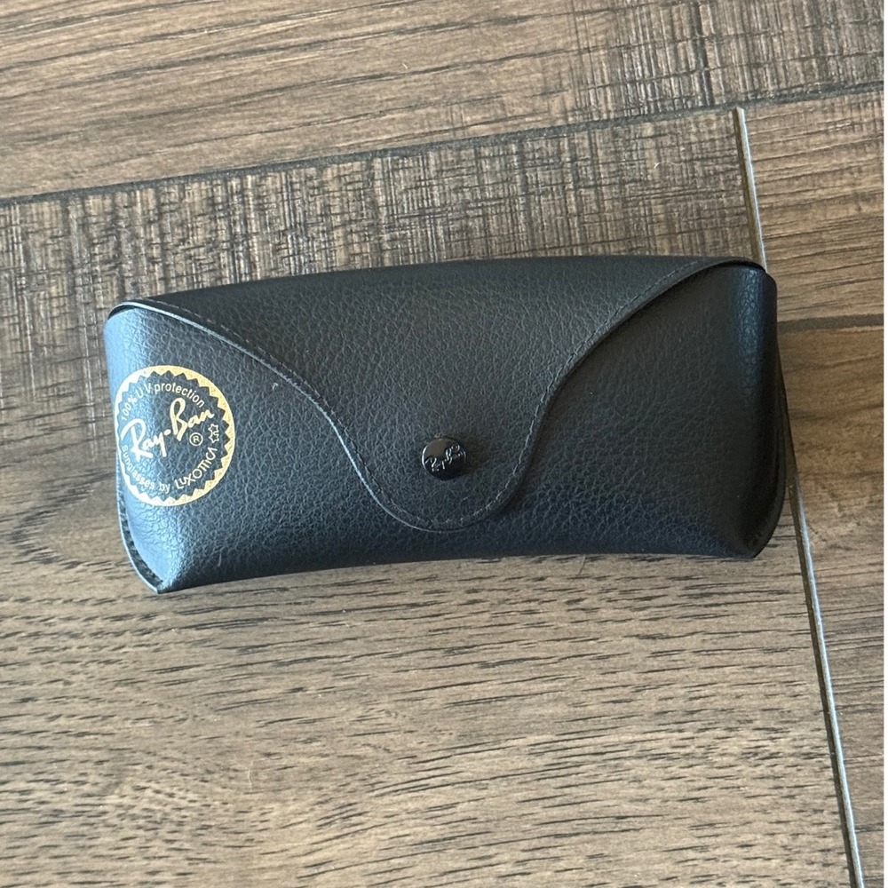 Ray Ban Luxottica Black Hard Clamshell Eyeglass Sunglasses Case Snap Closure